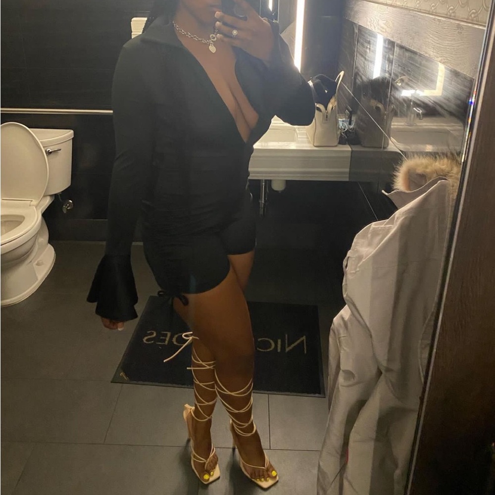 Elegant long sleeve short one piece